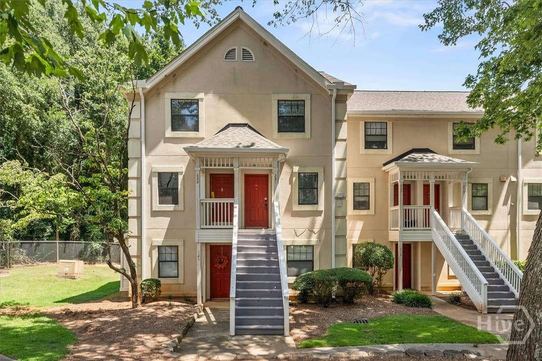 210 Appleby Drive - Photo 1