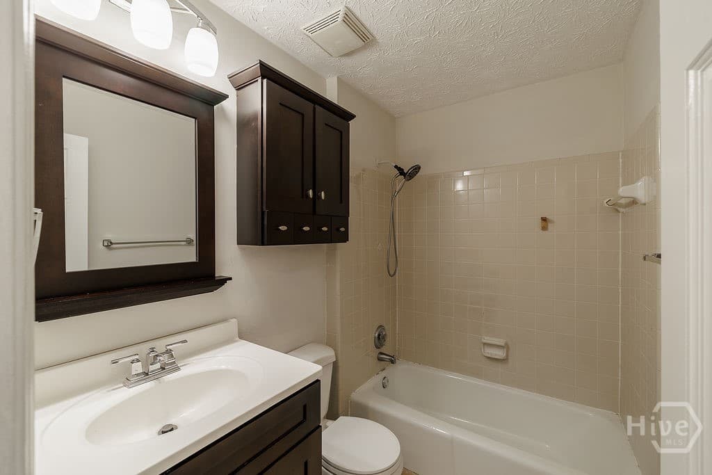 Thumbnail 36