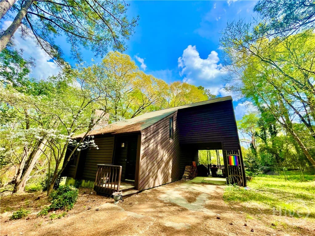 150 Brookstone - Photo 1