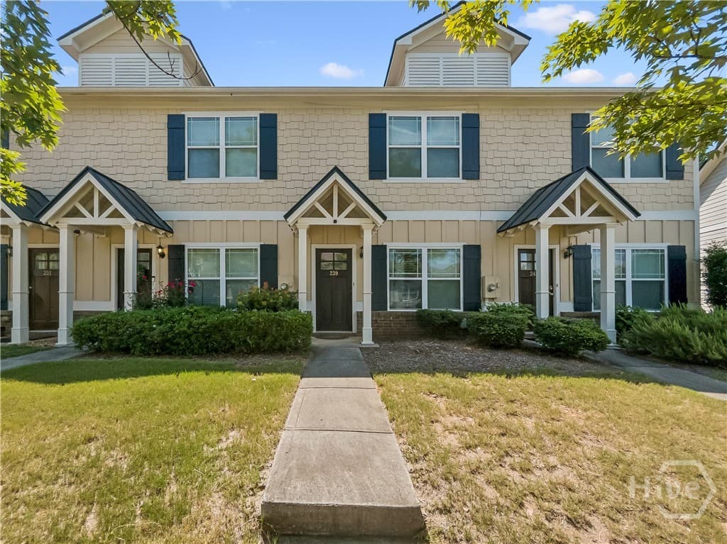239 Oconee River Circle - Photo 1