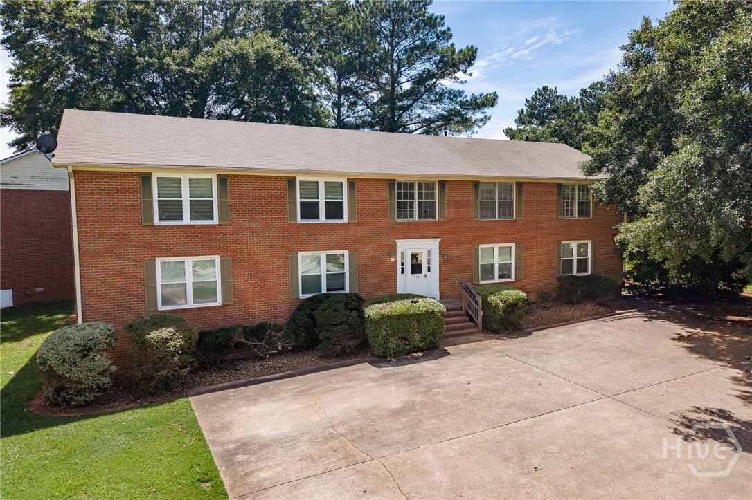 114 Barrington Drive 4 - Photo 1
