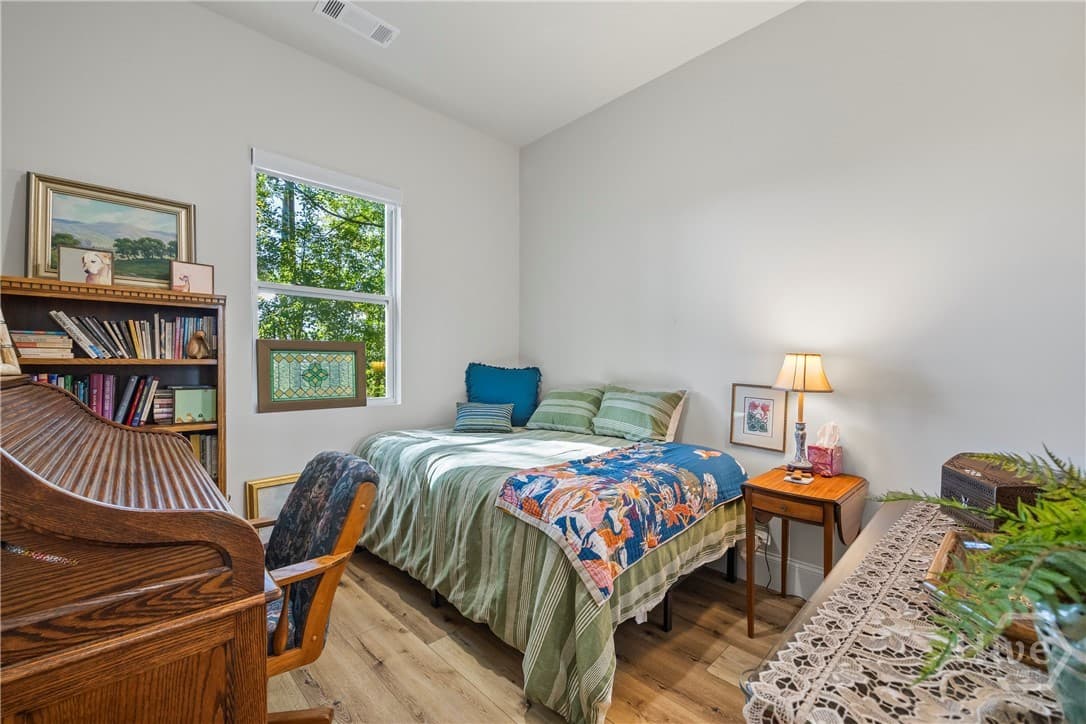 Thumbnail 40