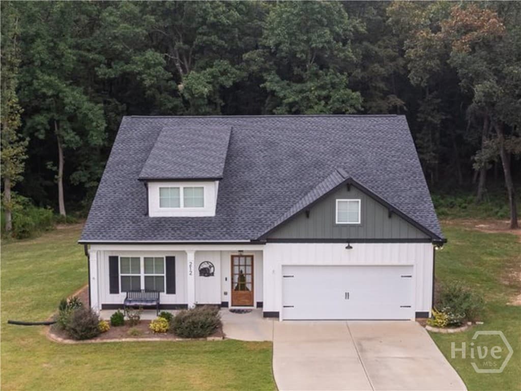 212 Live Oak Ln - Photo 1