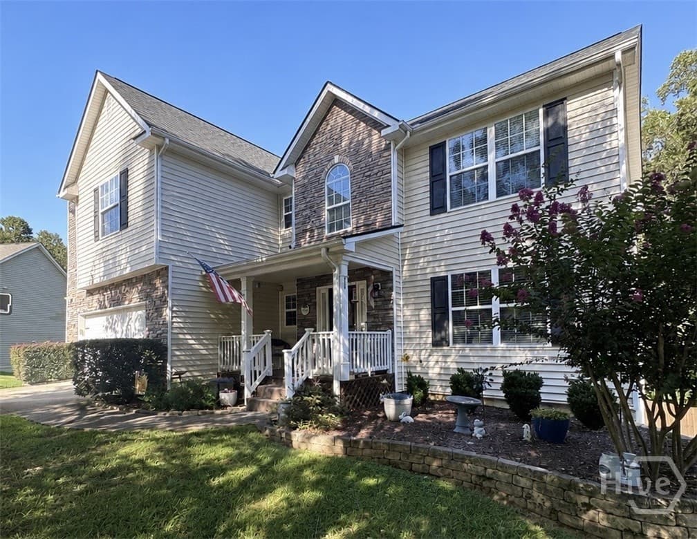 621 Wellington Lane - Photo 1