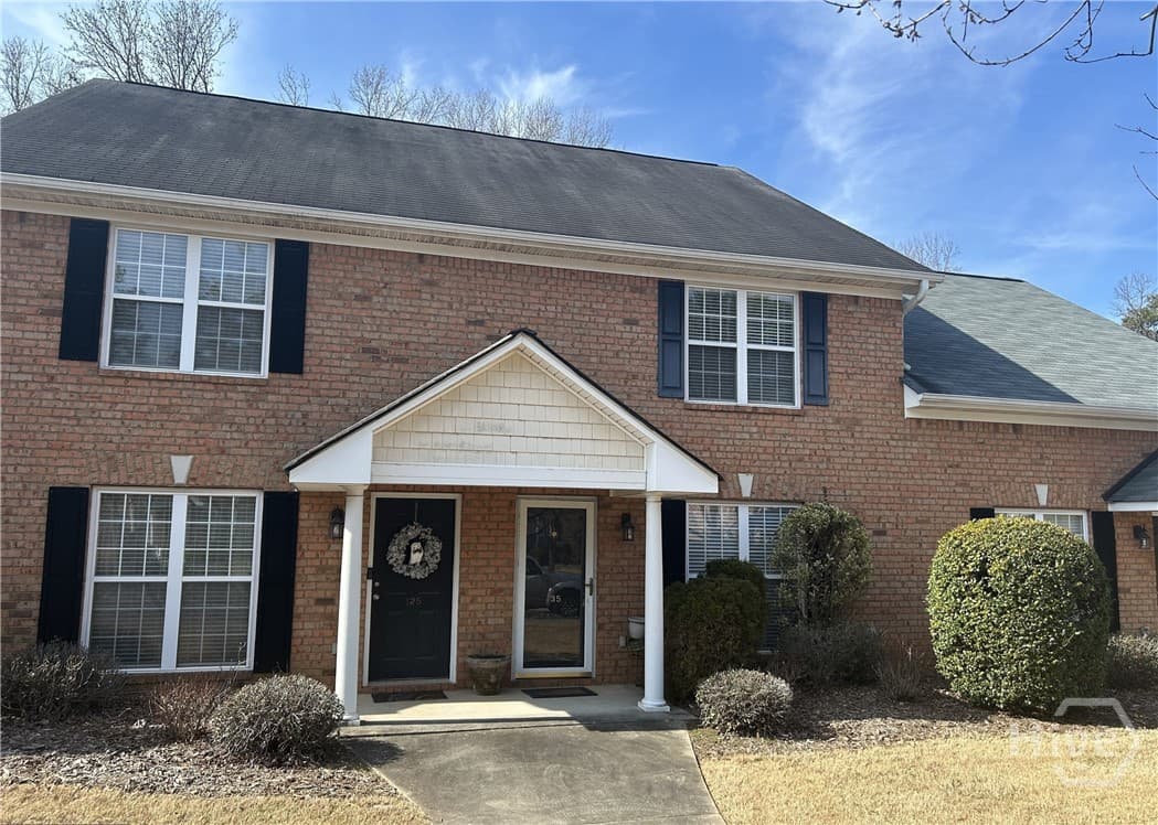 135 Logmont Trace