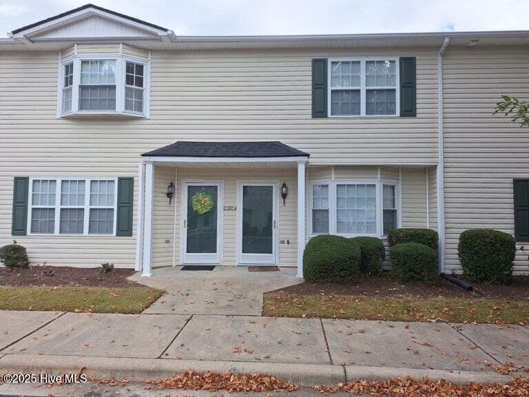 2300 Vineyard Drive P4