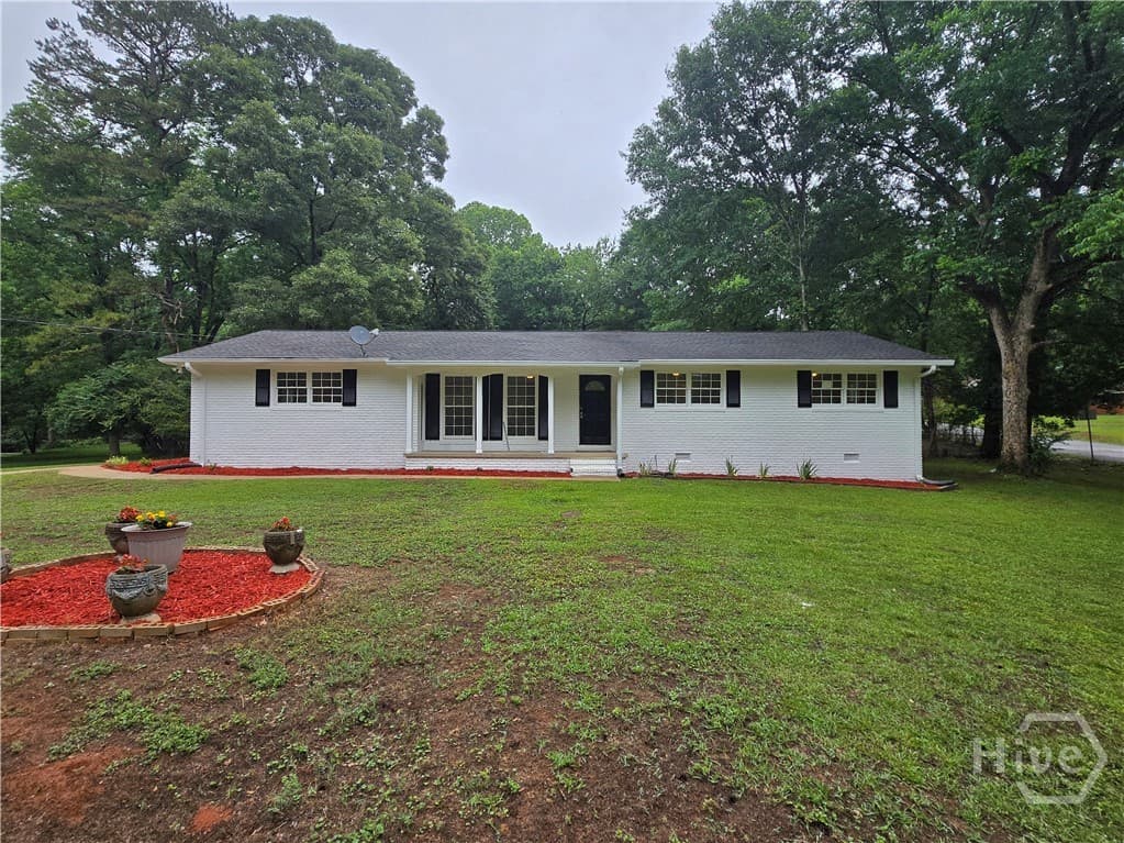 210 Edgewood Drive - Photo 1