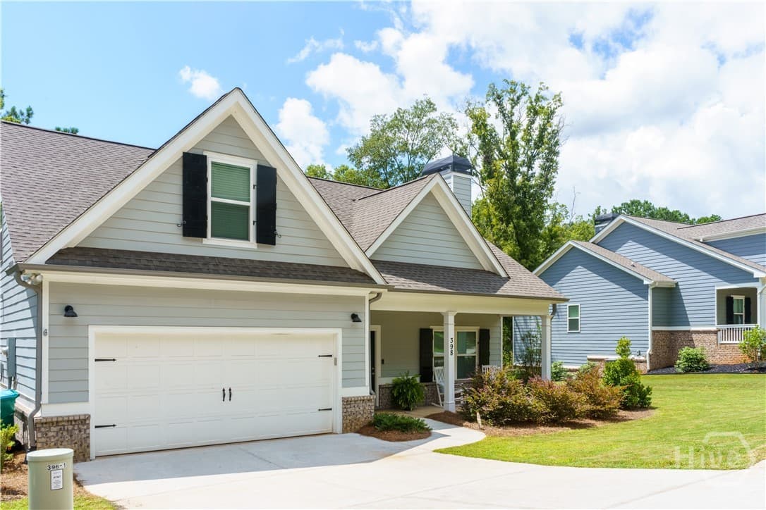 398 Sunset Drive - Photo 1