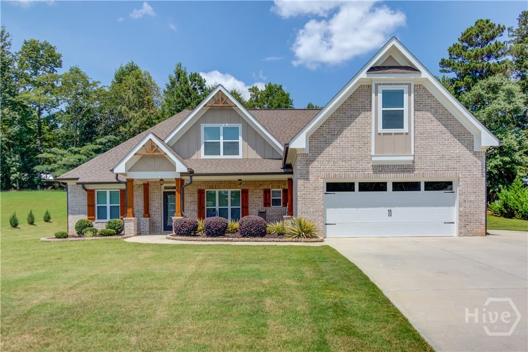 222 Ivey Drive - Photo 1