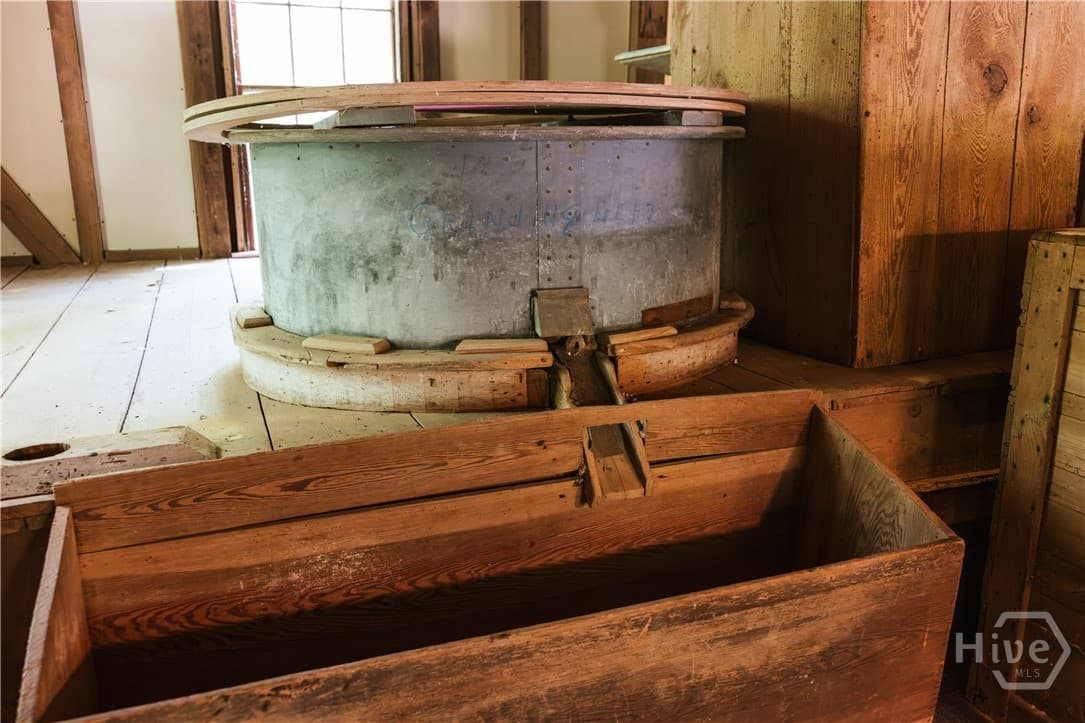Thumbnail 28