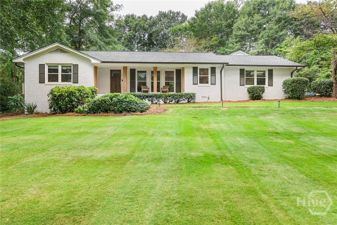 285 Pinewood Circle - Photo 1
