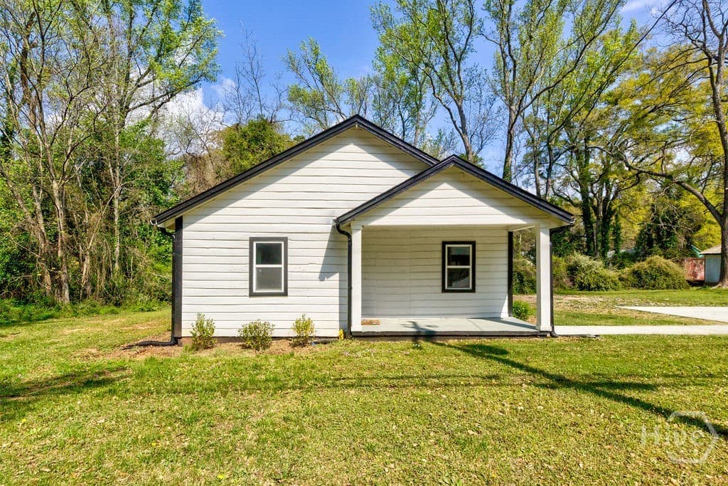 206 Walker Drive - Photo 1