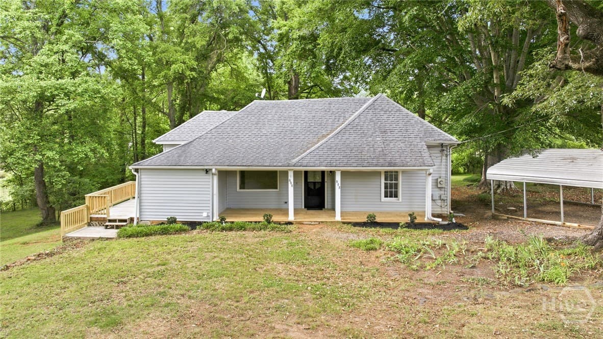 808 Knollwood Drive - Photo 1