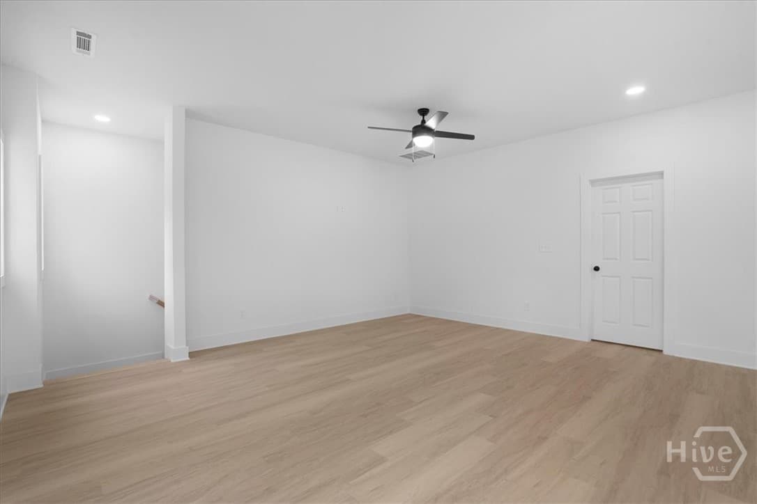 Thumbnail 30