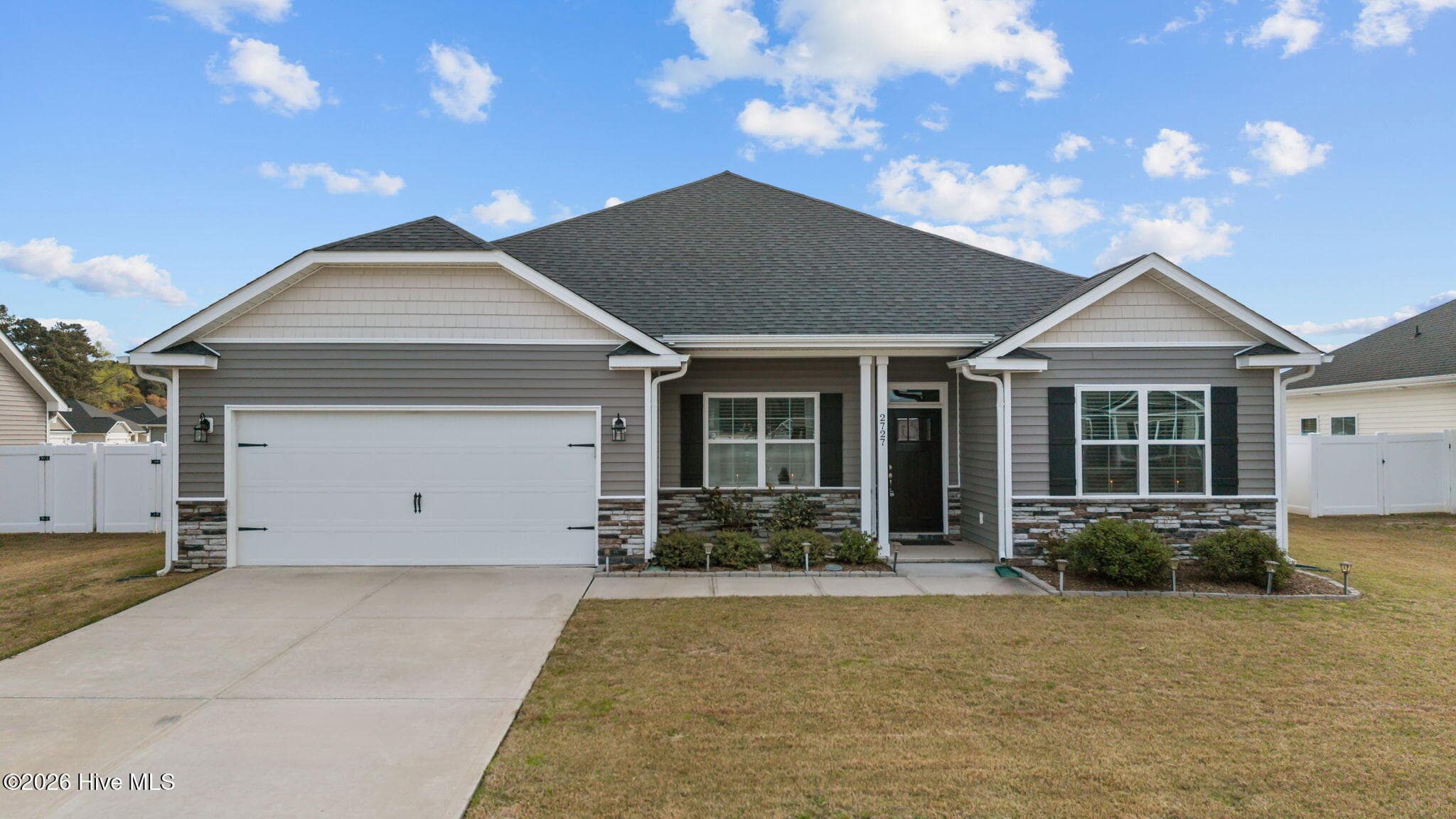 2727 Luna Lane - Photo 1