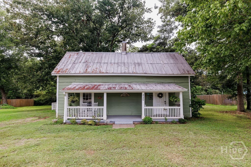820 Whitehall Road - Photo 1