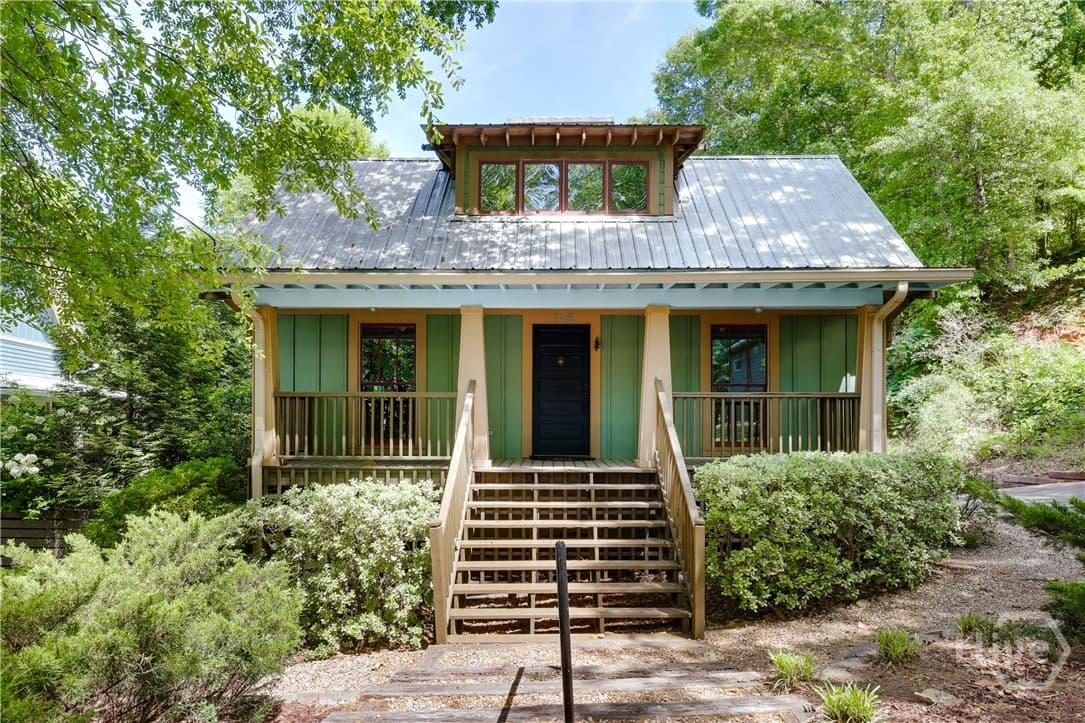 145 Hendrix Avenue