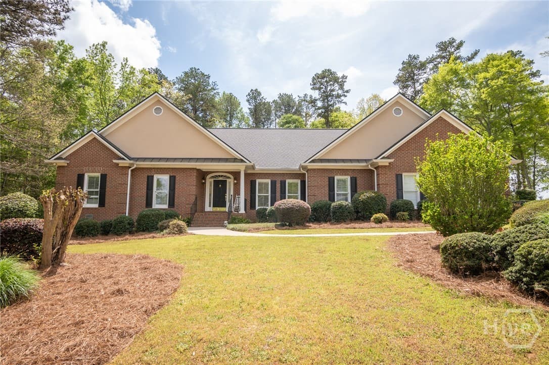 1040 Saint Andrews Drive - Photo 1