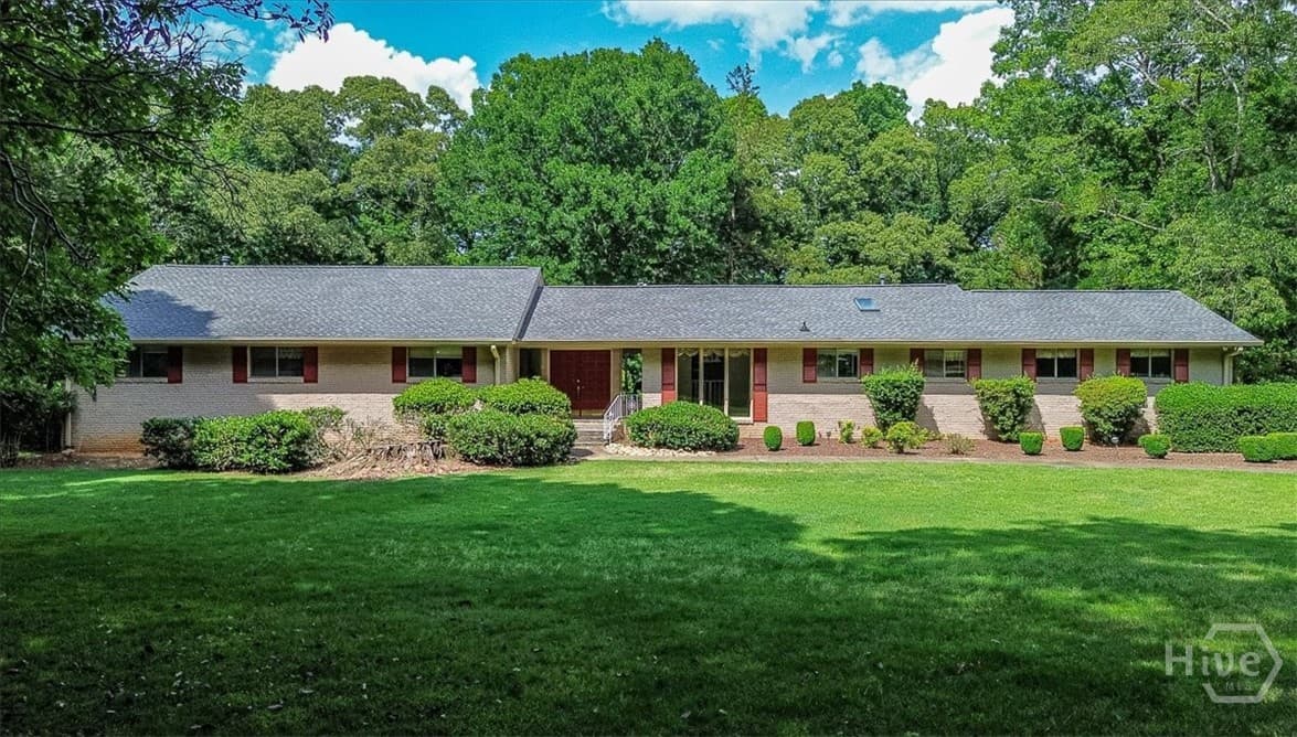 120 Hanover Drive - Photo 1