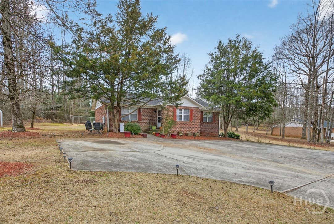 205 Big Oak Circle - Photo 1