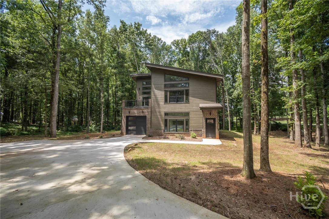 233 Bellamy Road