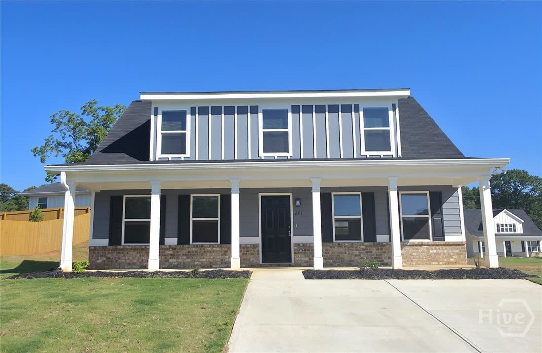241 Charlotte Cir - Photo 1