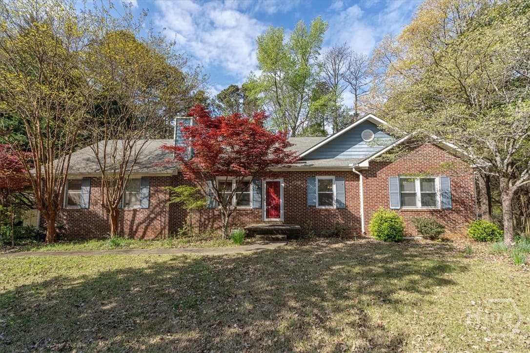 120 Meadowlark Court