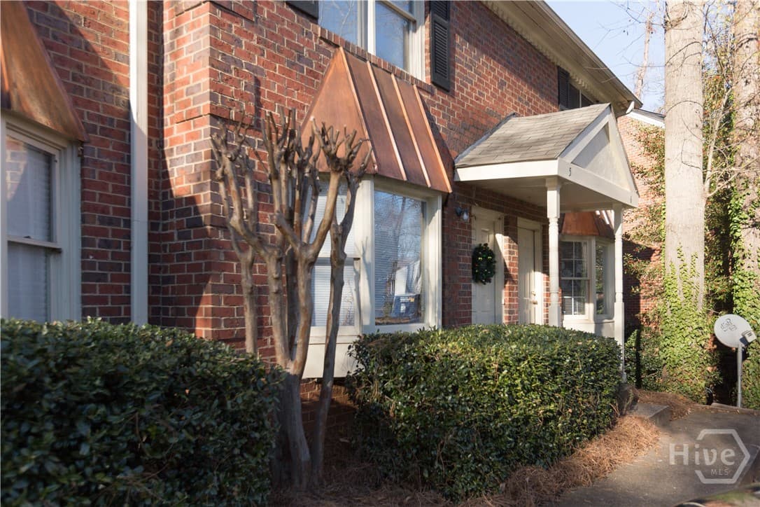 170 Northview Drive 5 - Photo 1