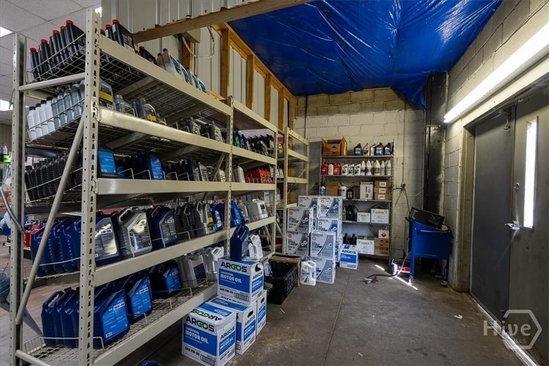 Thumbnail 37