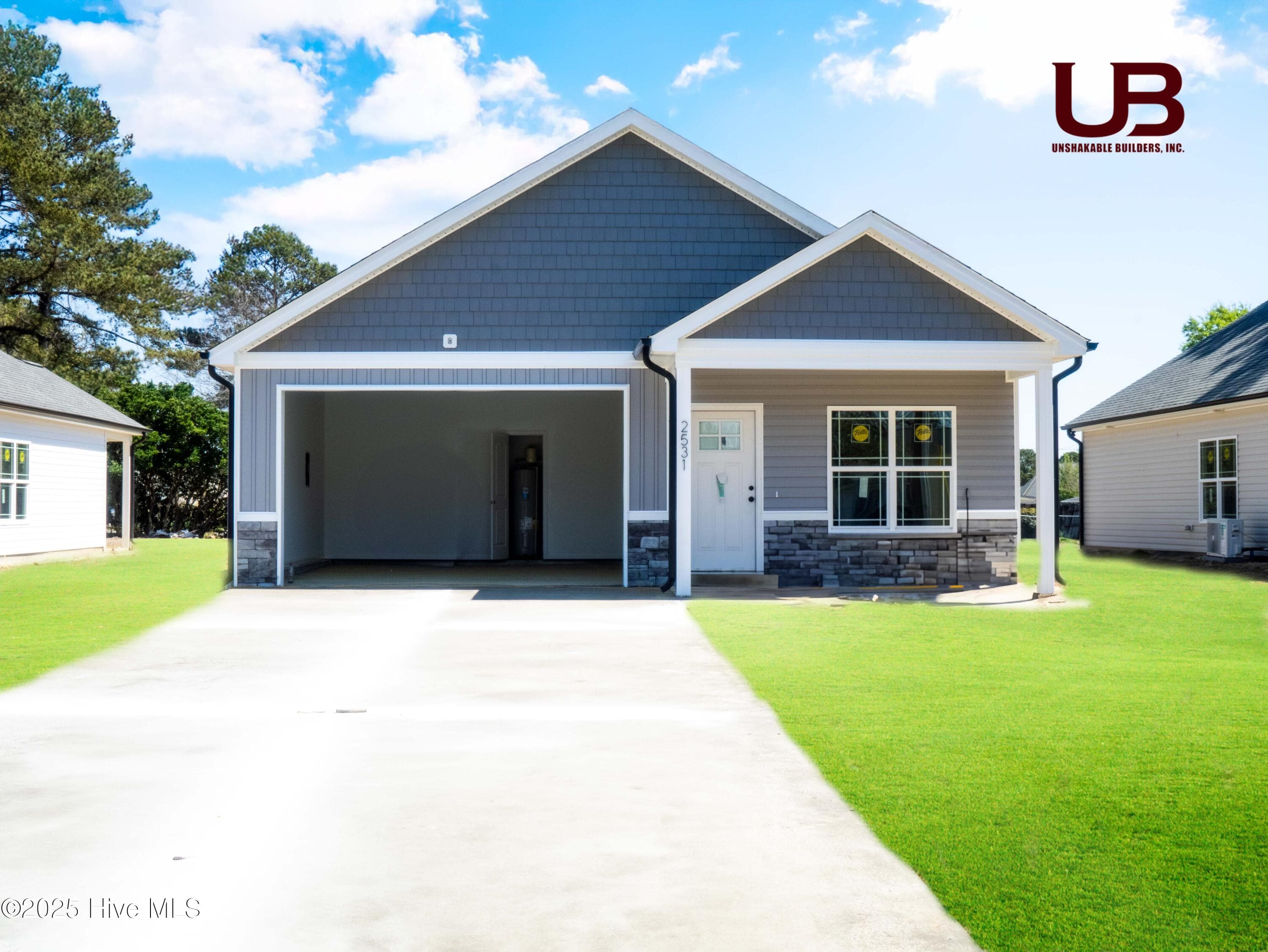 2531 Jones Street - Photo 1