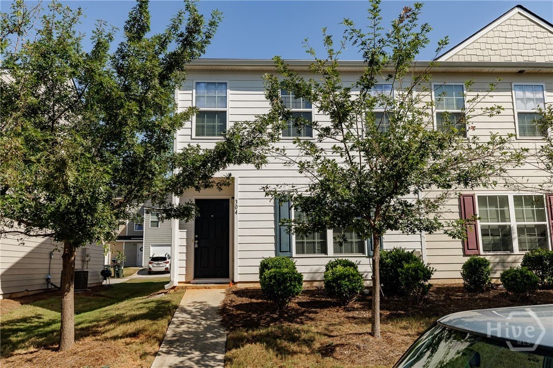 304 Samuel Clemens Way - Photo 1