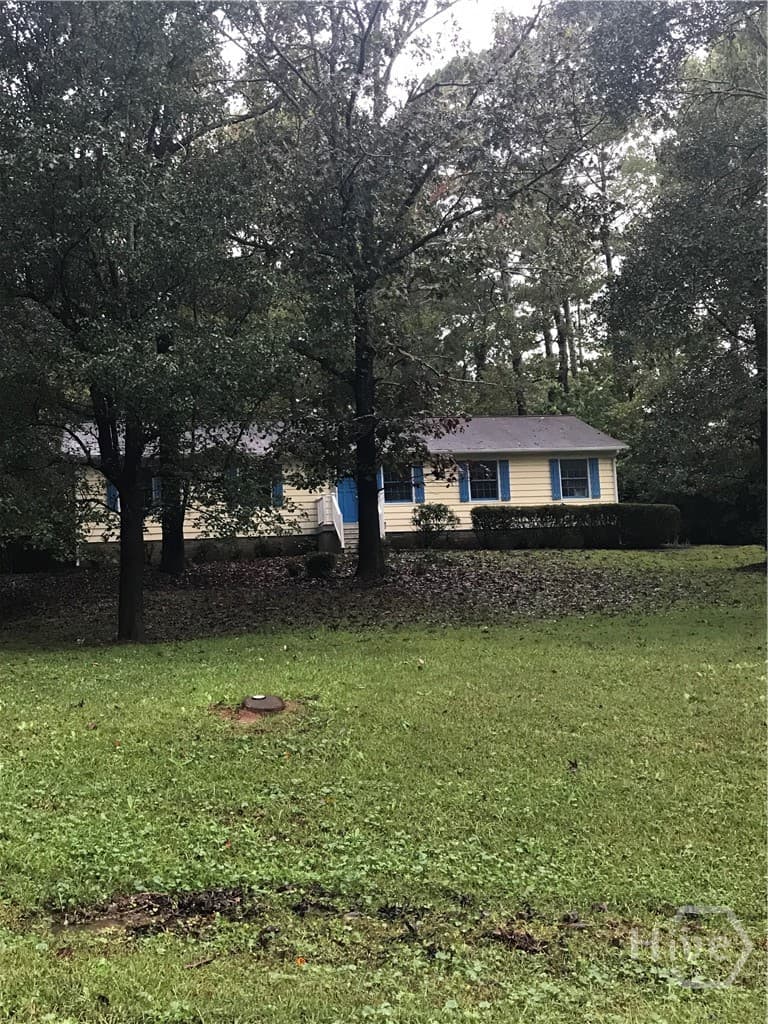 1000 Lindy Circle - Photo 1
