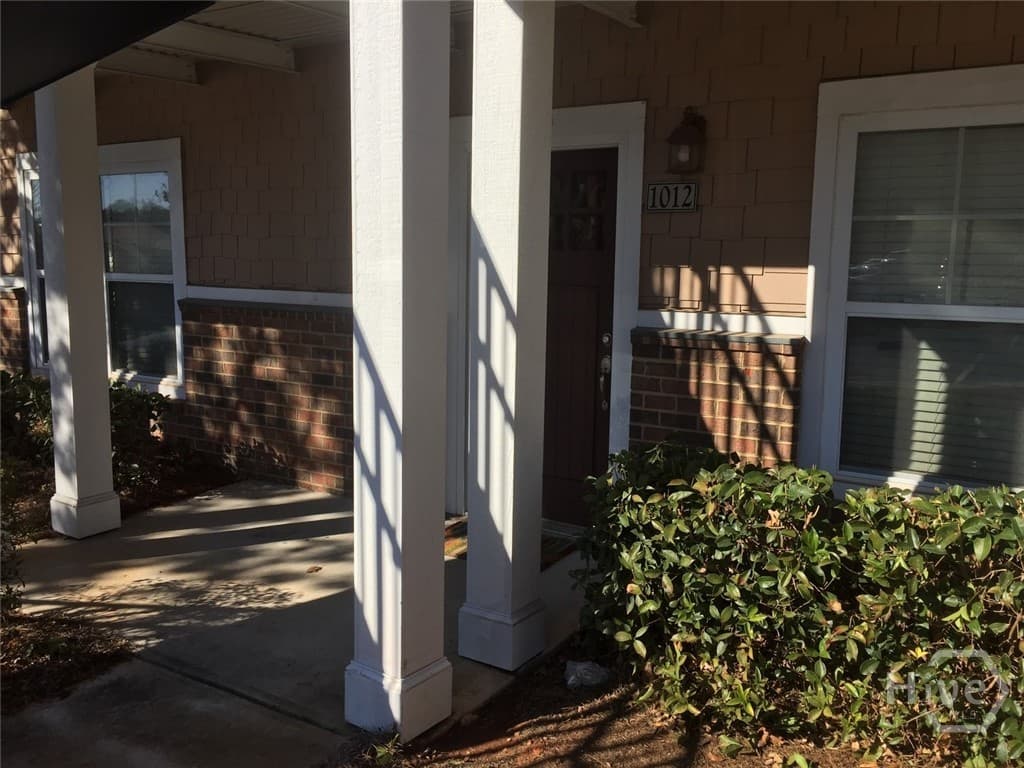 1035 Barnett Shoals Road 1012 - Photo 1