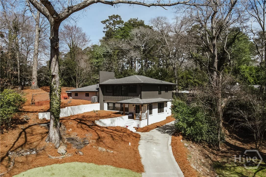 450 Westview Drive - Photo 1