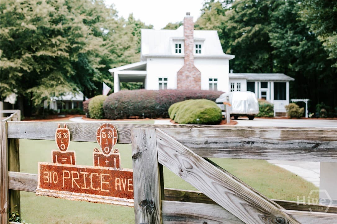 310 Price Avenue - Photo 1
