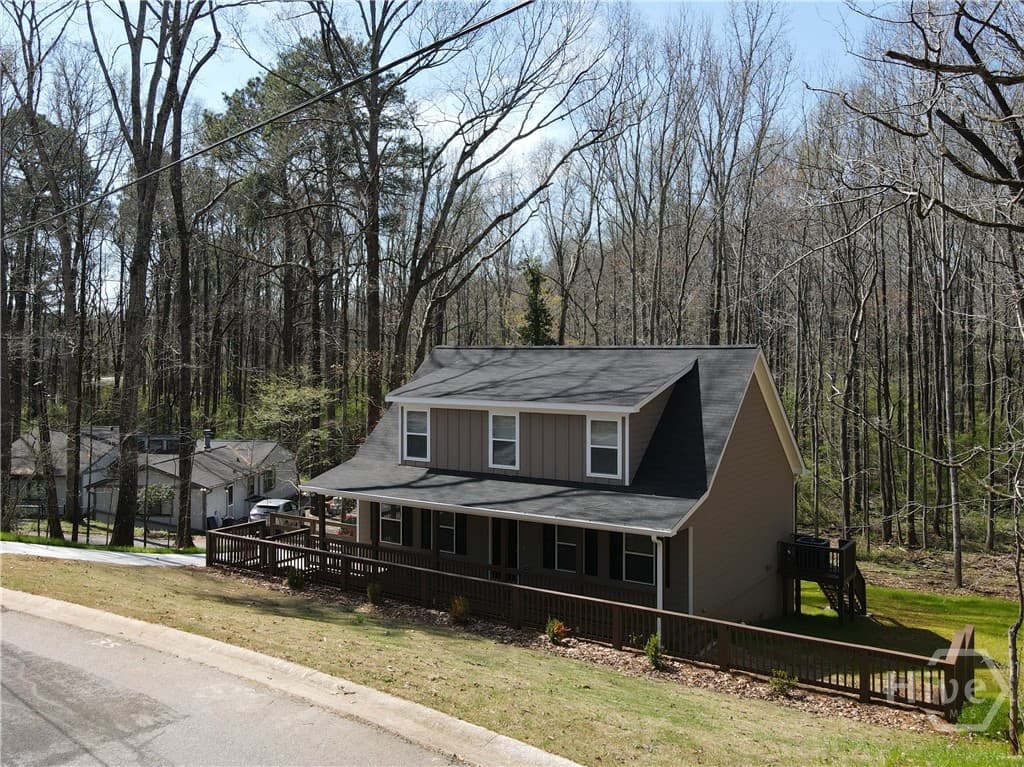 135 Mcduffie Drive - Photo 1