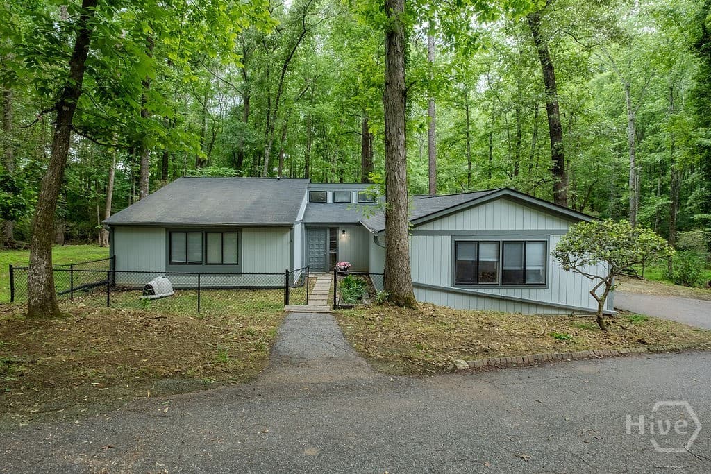 129 McDuffie Drive - Photo 1