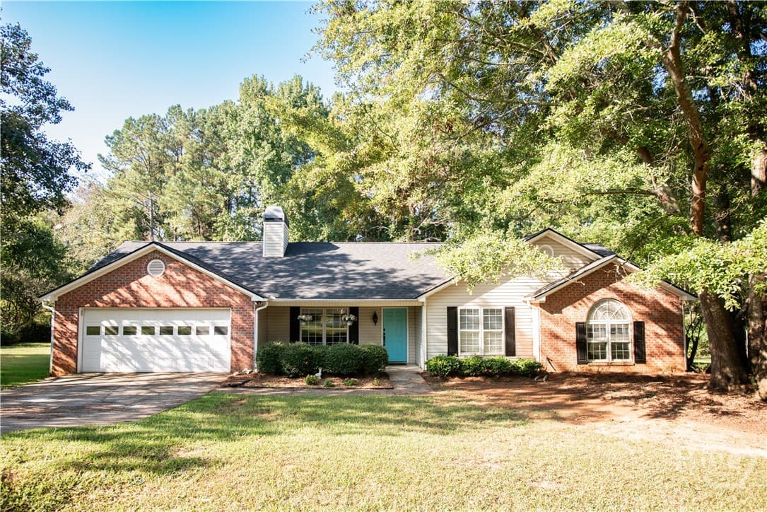 121 Summerplace Drive - Photo 1