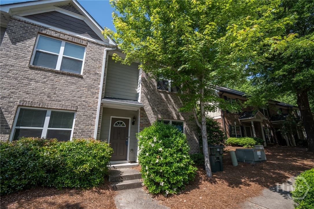 1131 Binghampton Circle - Photo 1