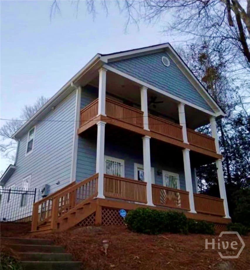 136 Herman Street C - Photo 1