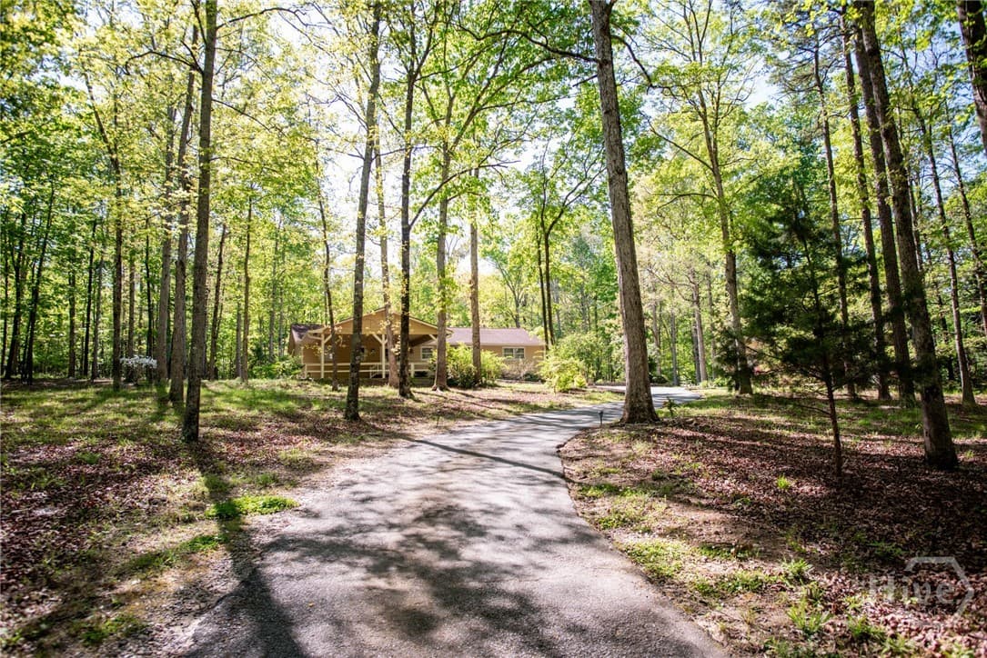 1020 Greenwood Drive - Photo 1