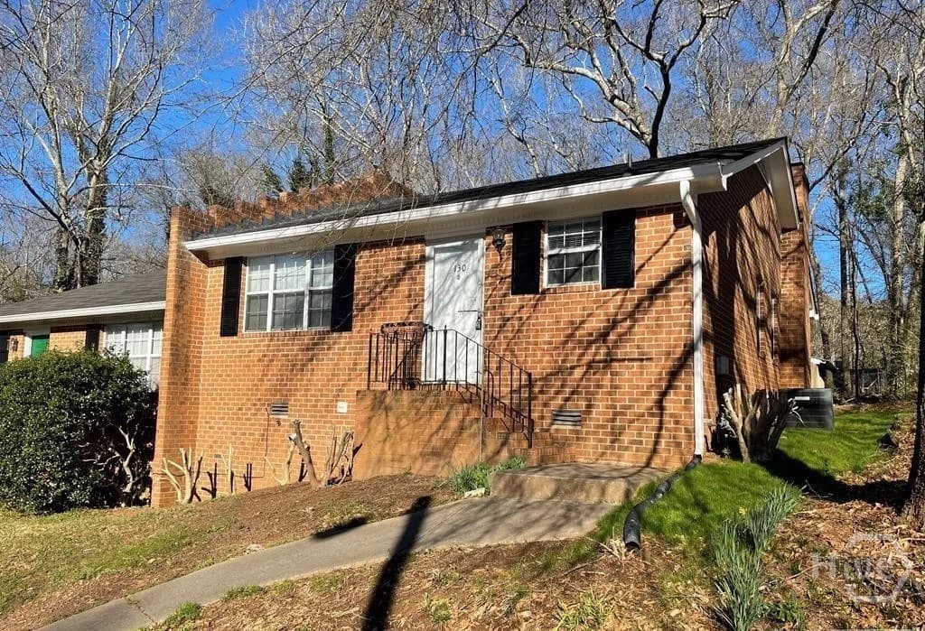 130 Oxford Court