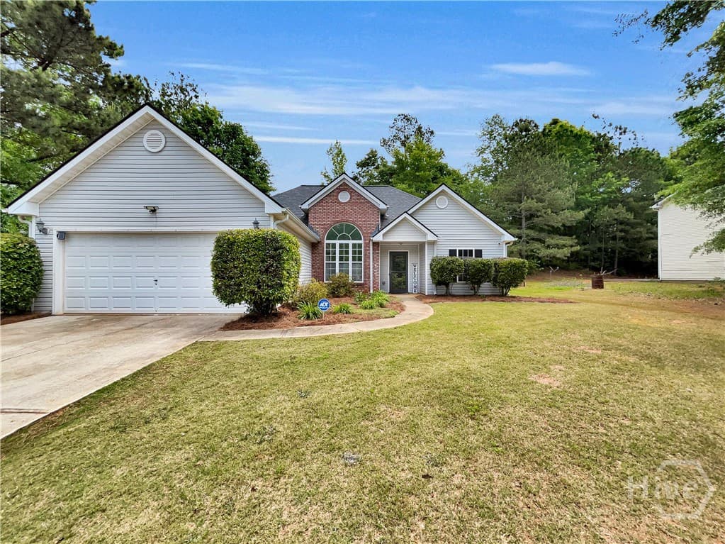 248 Clearwater Drive - Photo 1