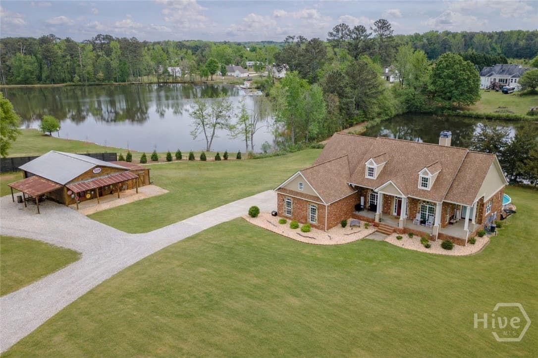 725 Amber Lakes Court - Photo 1