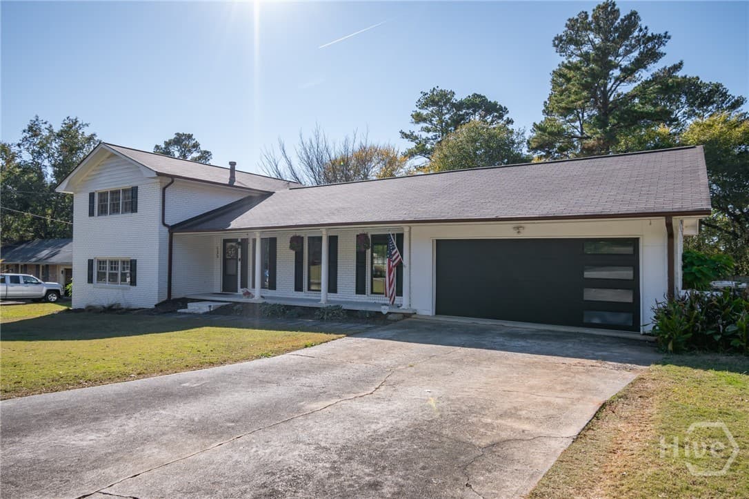 135 Tara Way - Photo 1