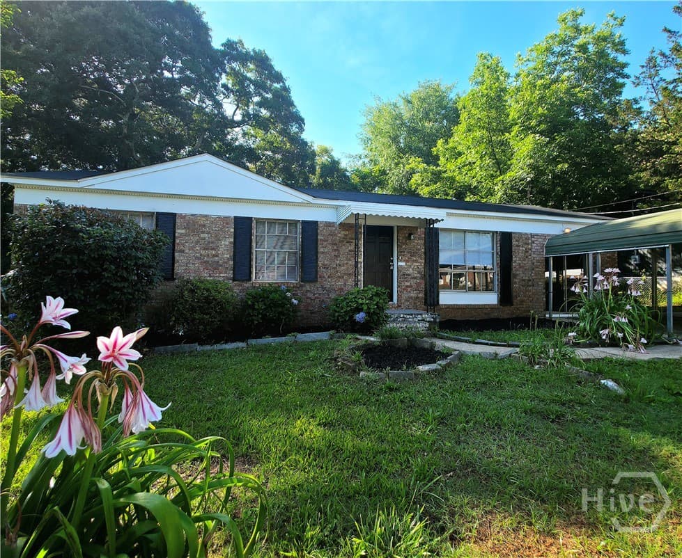 170 Kennedy Circle - Photo 1