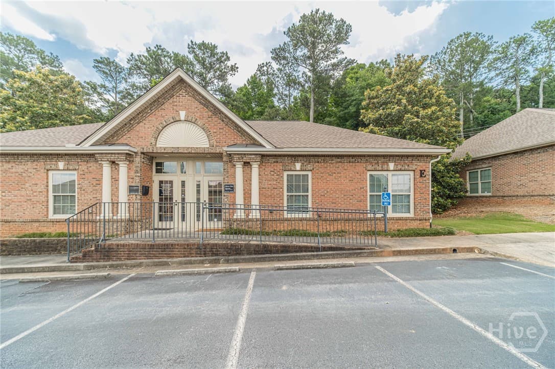 155 Bankers Boulevard E200 - Photo 1