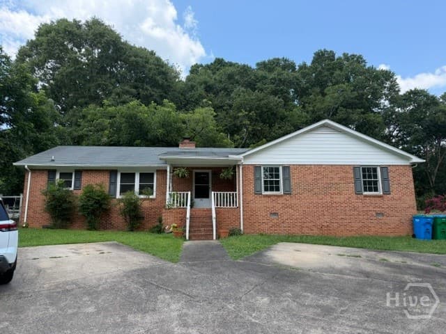 70 Caroline Avenue - Photo 1