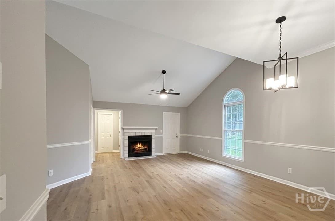 119 Richmond Court - Photo 1