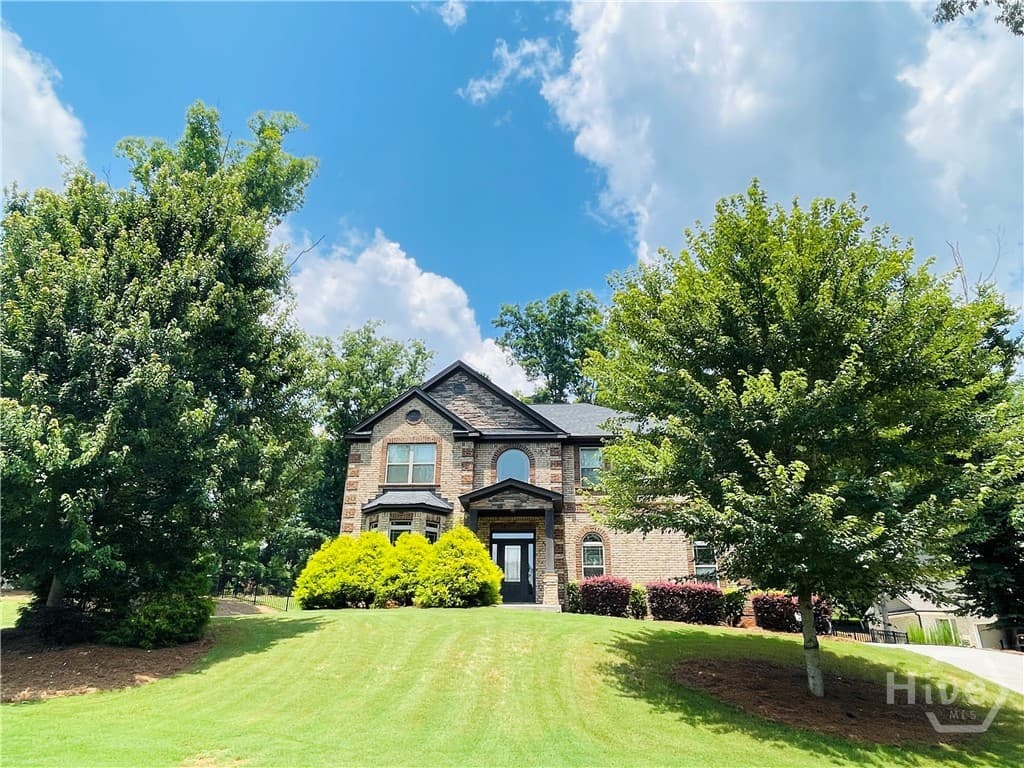 1140 Riverhill Drive